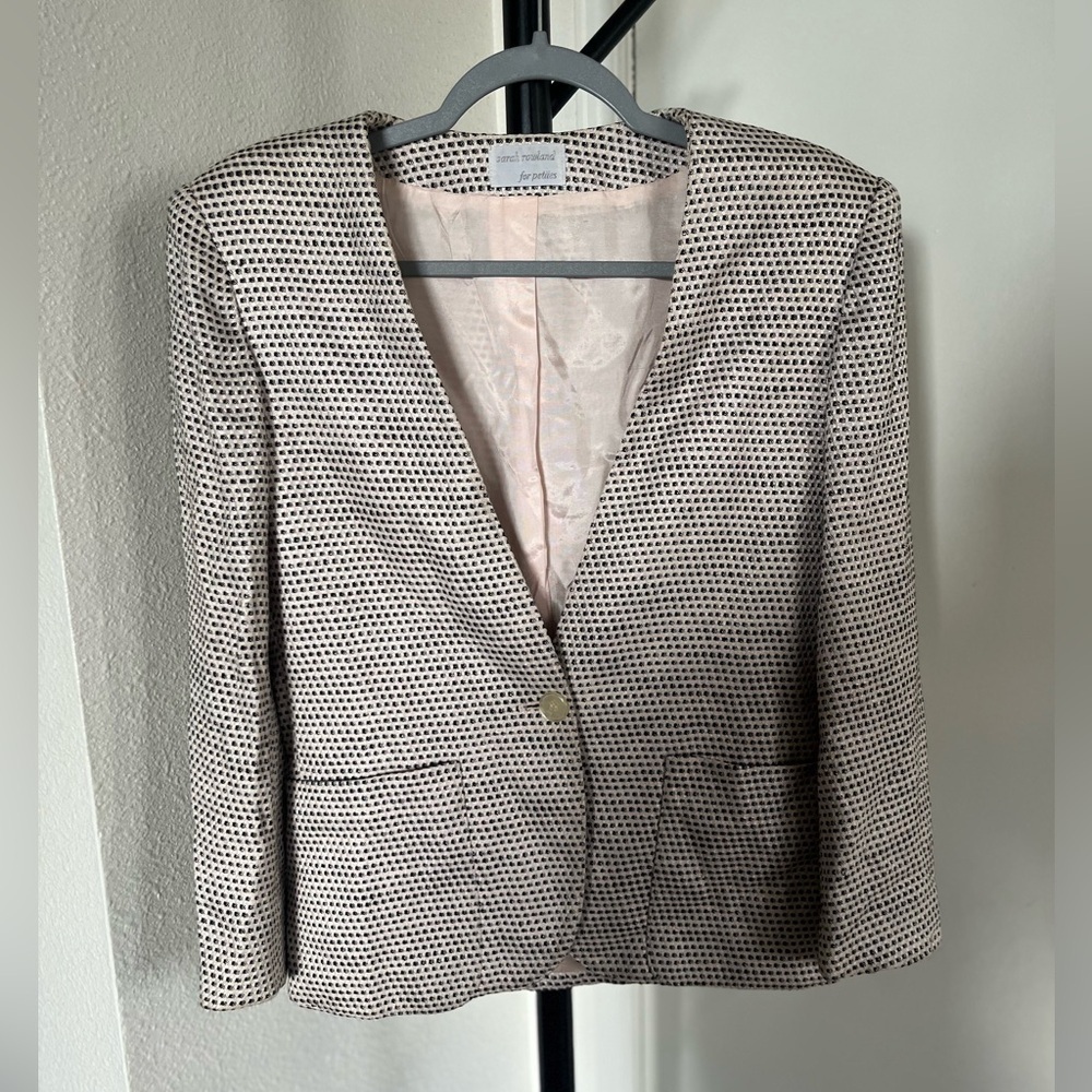 Sophisticated Black, Pink and White Blazer with Notched Lapel